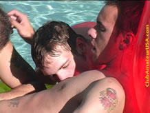 causa259_poolside_threeway_preview_images_010.jpg (58kb)