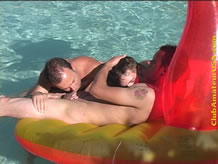 causa259_poolside_threeway_preview_images_011.jpg (57kb)